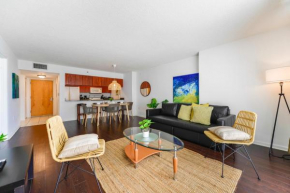 Ocean View Exquisite 1 BR Condo with Free Parking